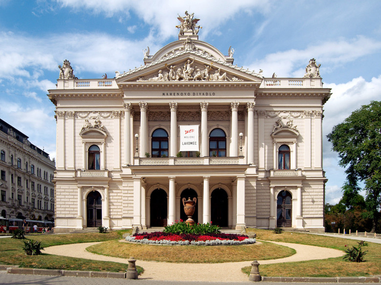 Mahenovo divadlo, foyer
